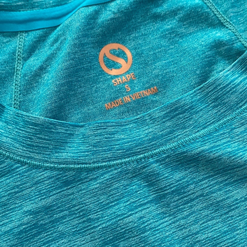 Shape women’s athletic top